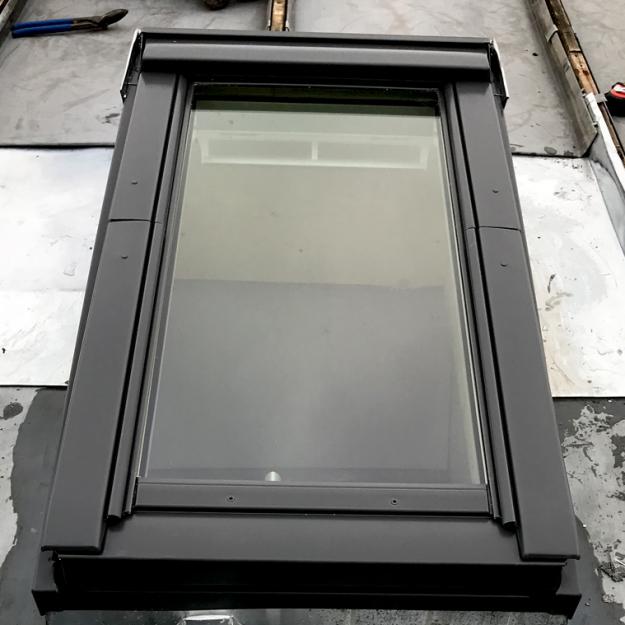 Création Velux toit en zinc